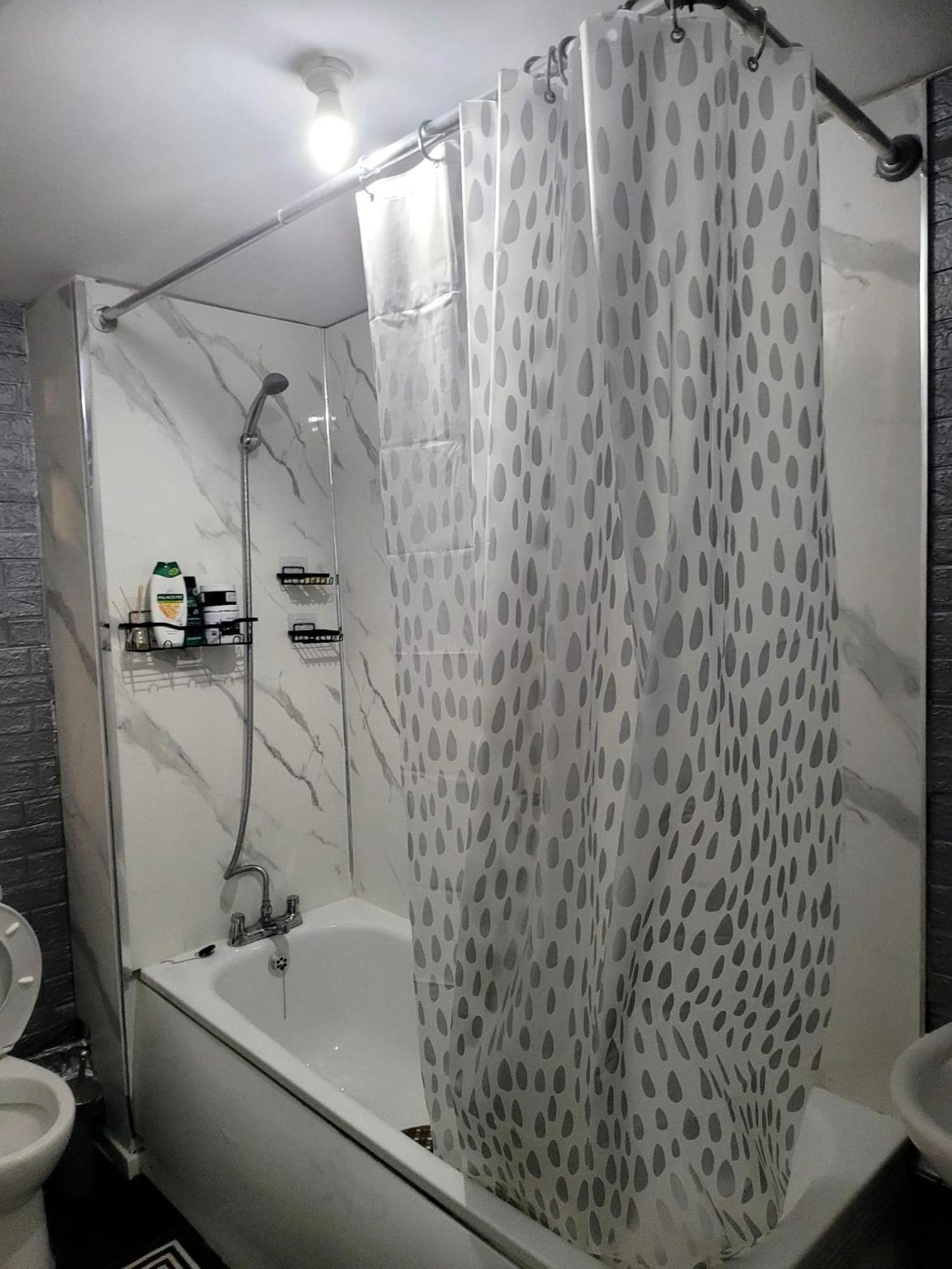 Simplyguests Homestay London